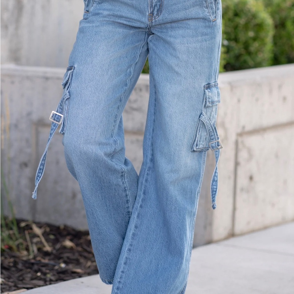 KanCan jeans size 29’. New with tags. Missed return date.
